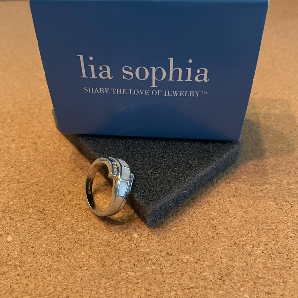 Lia Sophia silver toned layered ring size 9